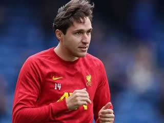 Liverpool boss Arne Slots stance on selling Federico Chiesa as Napoli make offer 55goal